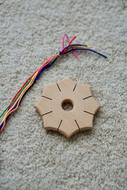 Weef- knoopster met katoen